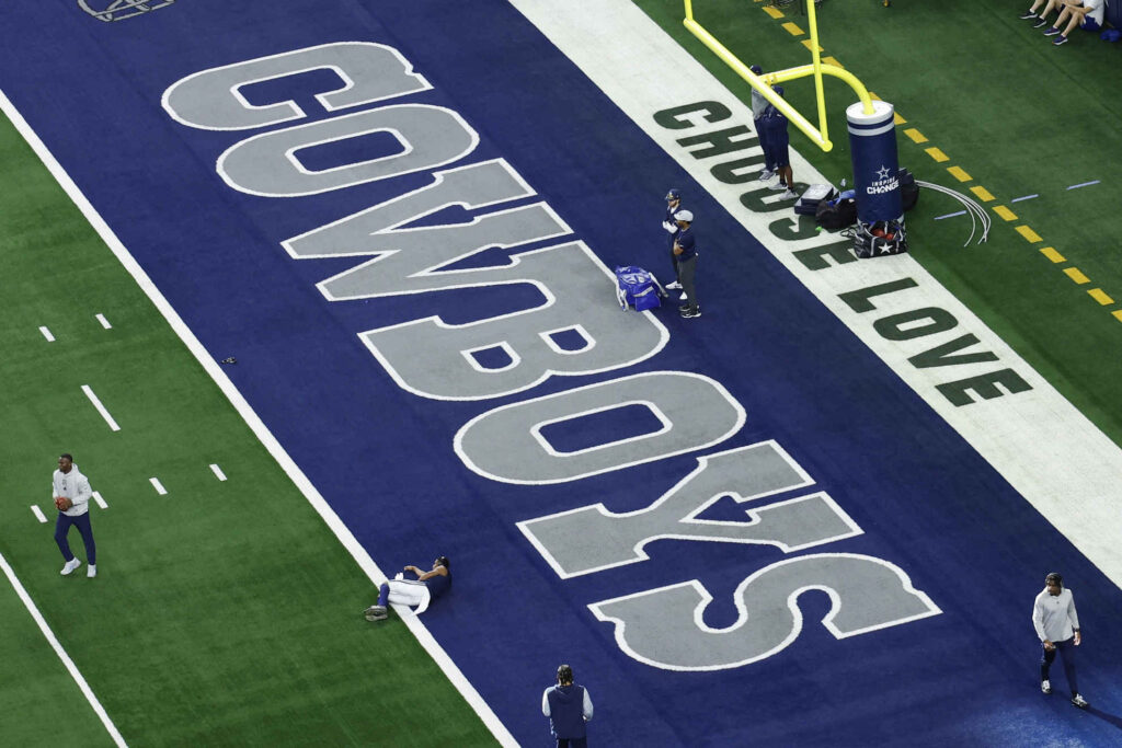 Cowboys call on a familiar face to bolster their defense